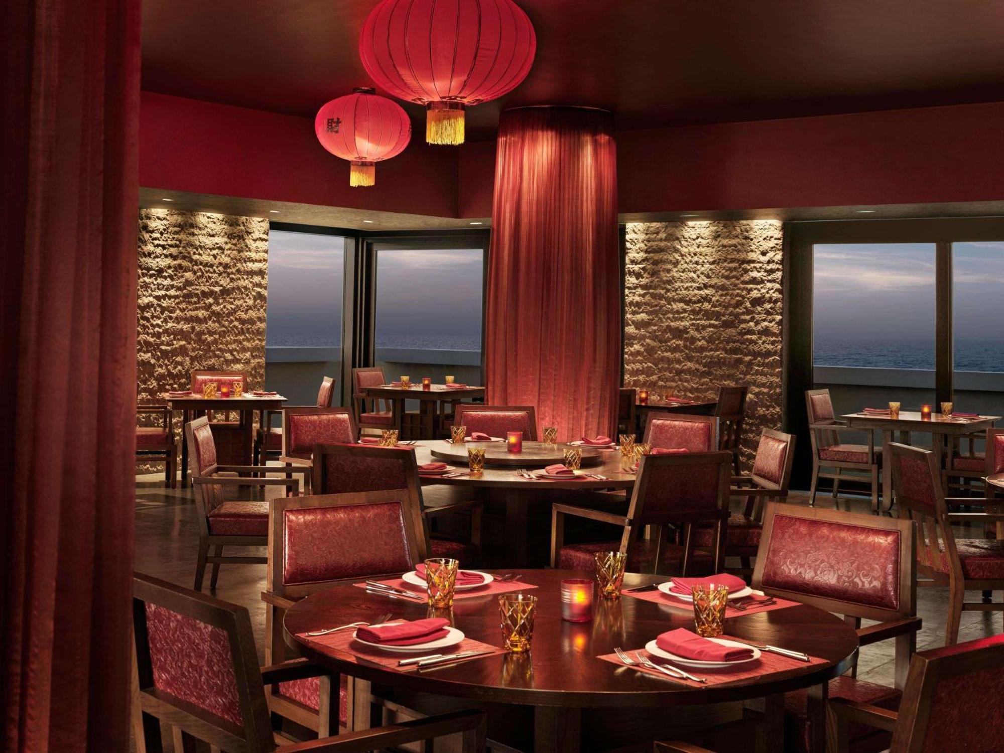 Sofitel Dubai The Palm Resort & Spa Esterno foto The interior of the restaurant