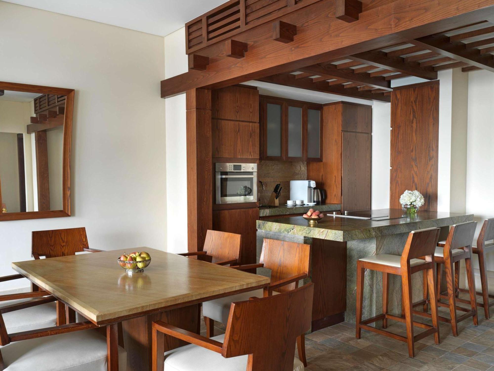 Sofitel Dubai The Palm Resort & Spa Esterno foto A kitchen in a private residence